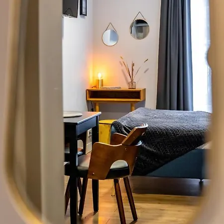 Escapade Place 11 - N2 - Centre Apartment