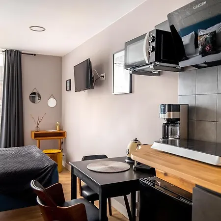 Escapade Place 11 - N2 - Centre
